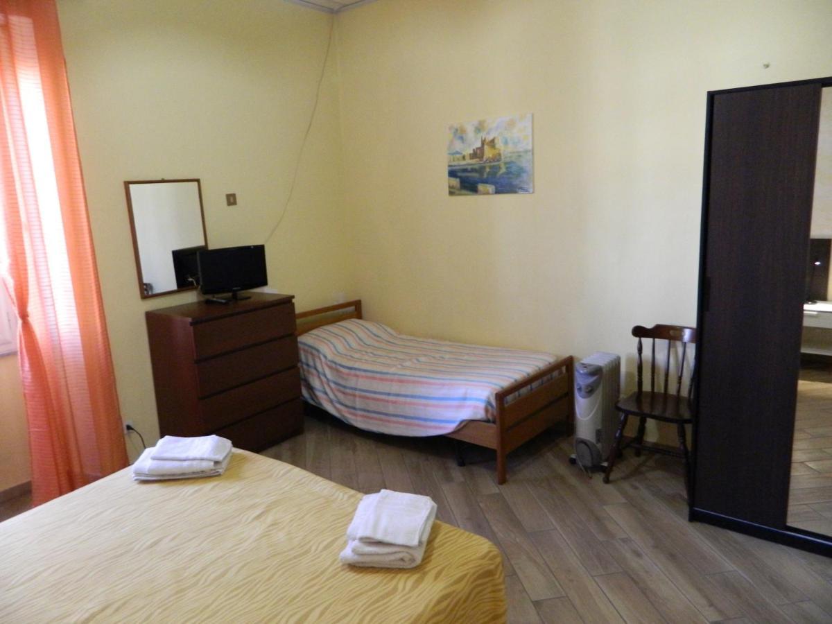 Ferienwohnung La Casetta Arancione Nell'Aeroporto Di Napoli Exterior foto