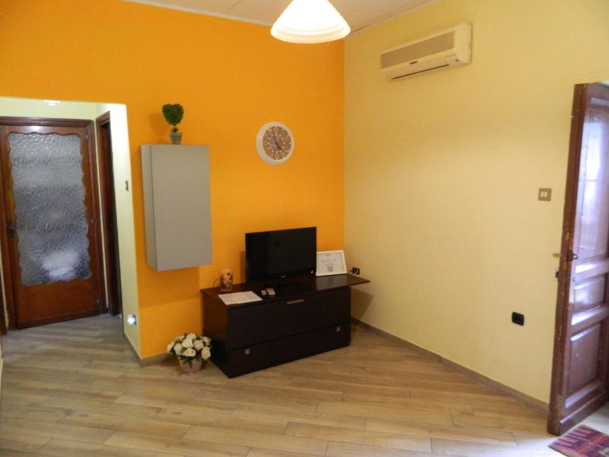 Ferienwohnung La Casetta Arancione Nell'Aeroporto Di Napoli Exterior foto